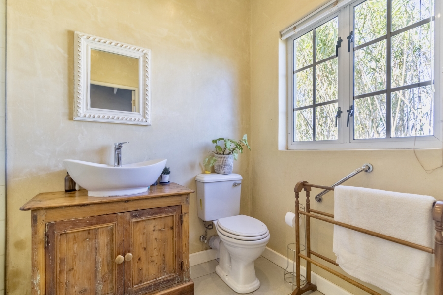 4 Bedroom Property for Sale in Cape Farms Western Cape